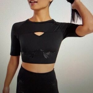 Gymshark Exo Black Ultra Crop Top SzXL NWT